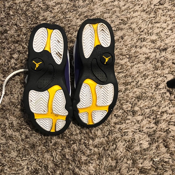 Retro Jordan 13’s (Toddler) - Picture 3 of 4